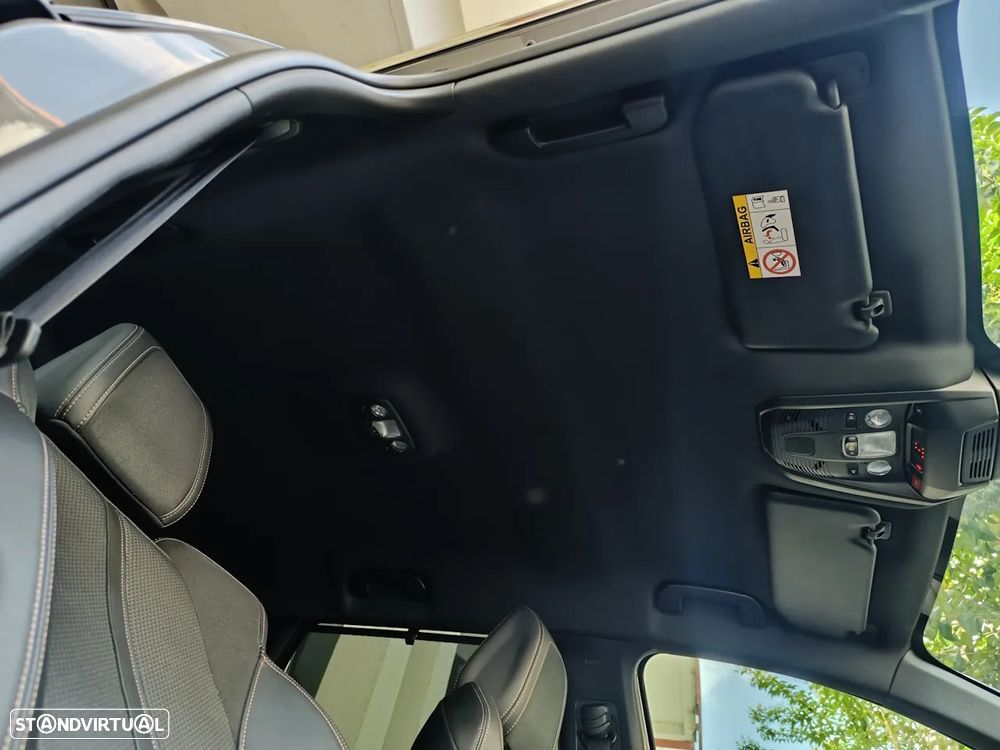 Peugeot 5008 1.2 PureTech GT EAT8 - 29