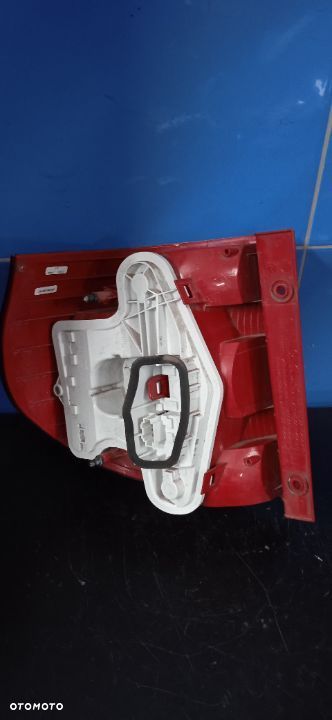Lampa prawa tylna Europa Skoda Yeti 5L0945112 - 2