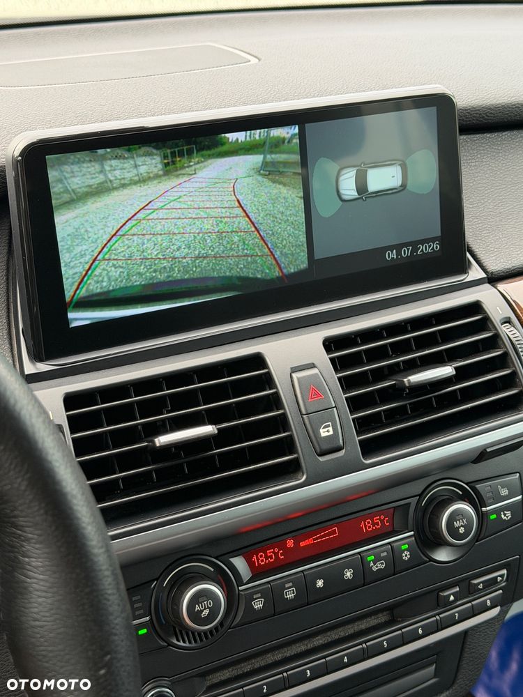 BMW X5 xDrive48i - 12