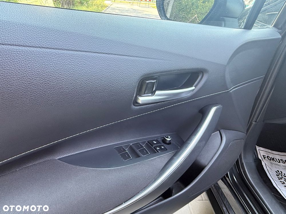 Toyota Corolla 1.8 Hybrid Comfort - 13