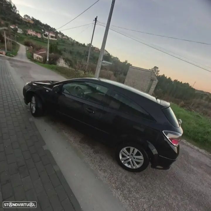 Opel Astra GTC 1.7 CDTi - 4