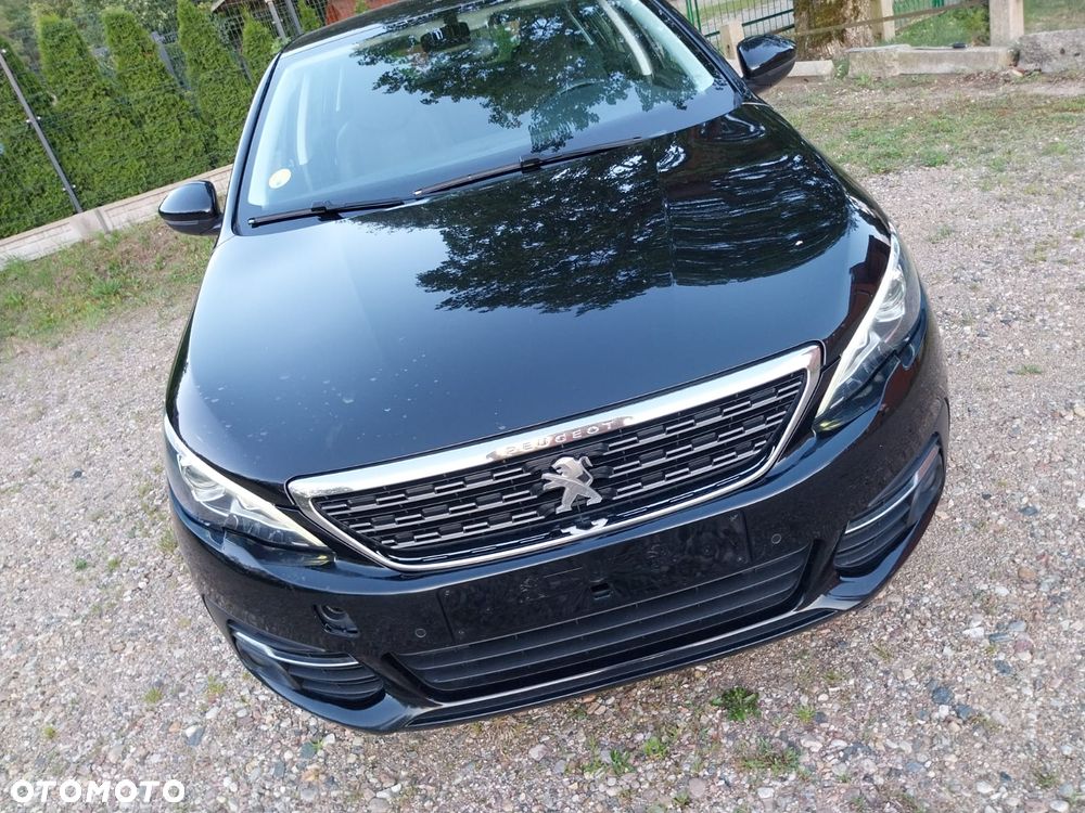 Peugeot 308 BlueHDi 130 Stop & Start Allure Business-Paket - 8