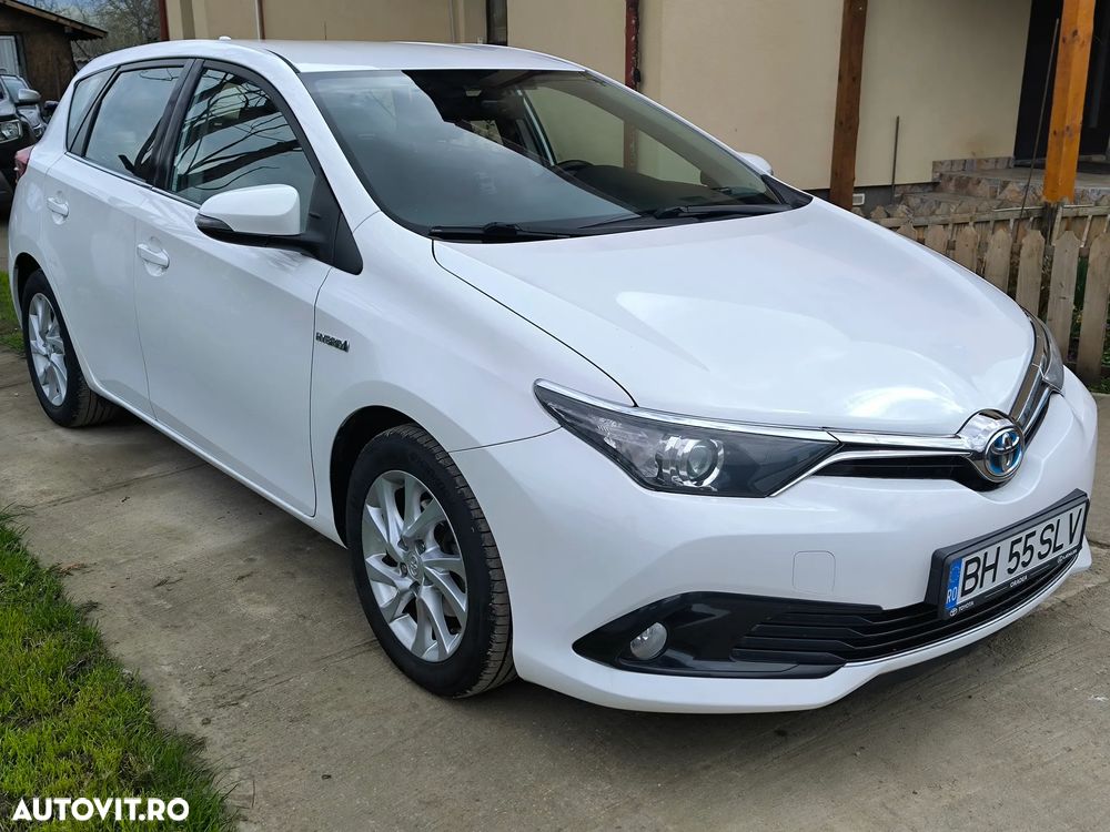 Toyota Auris - 2