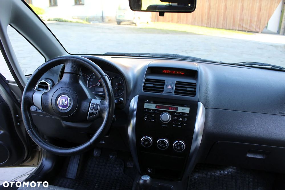 Fiat Sedici 1.6 16V 4x4 Luxury - 20