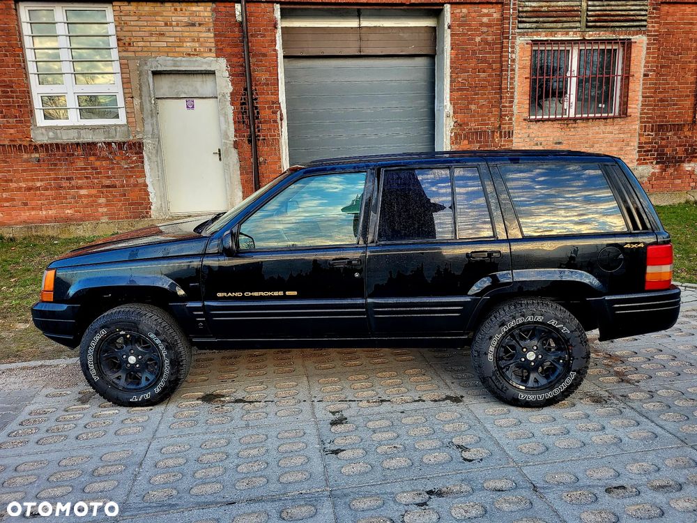 Jeep Grand Cherokee - 8
