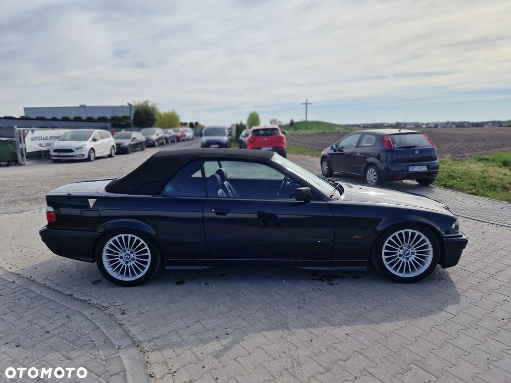 BMW Seria 3 328i - 8