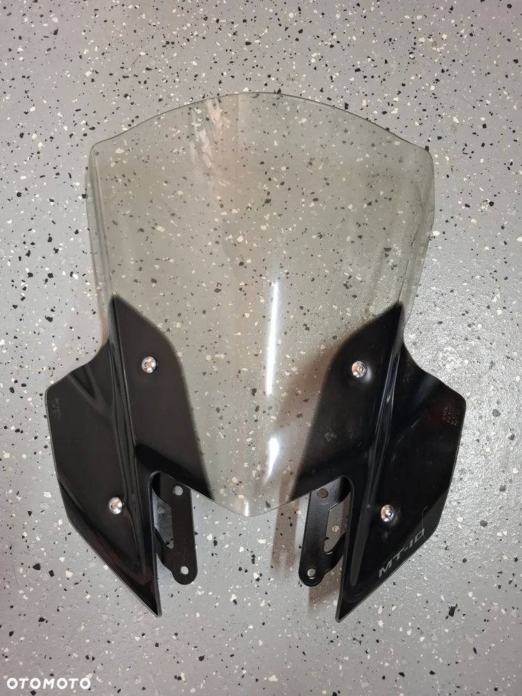 Yamaha MT10 szyba owiewka - 3