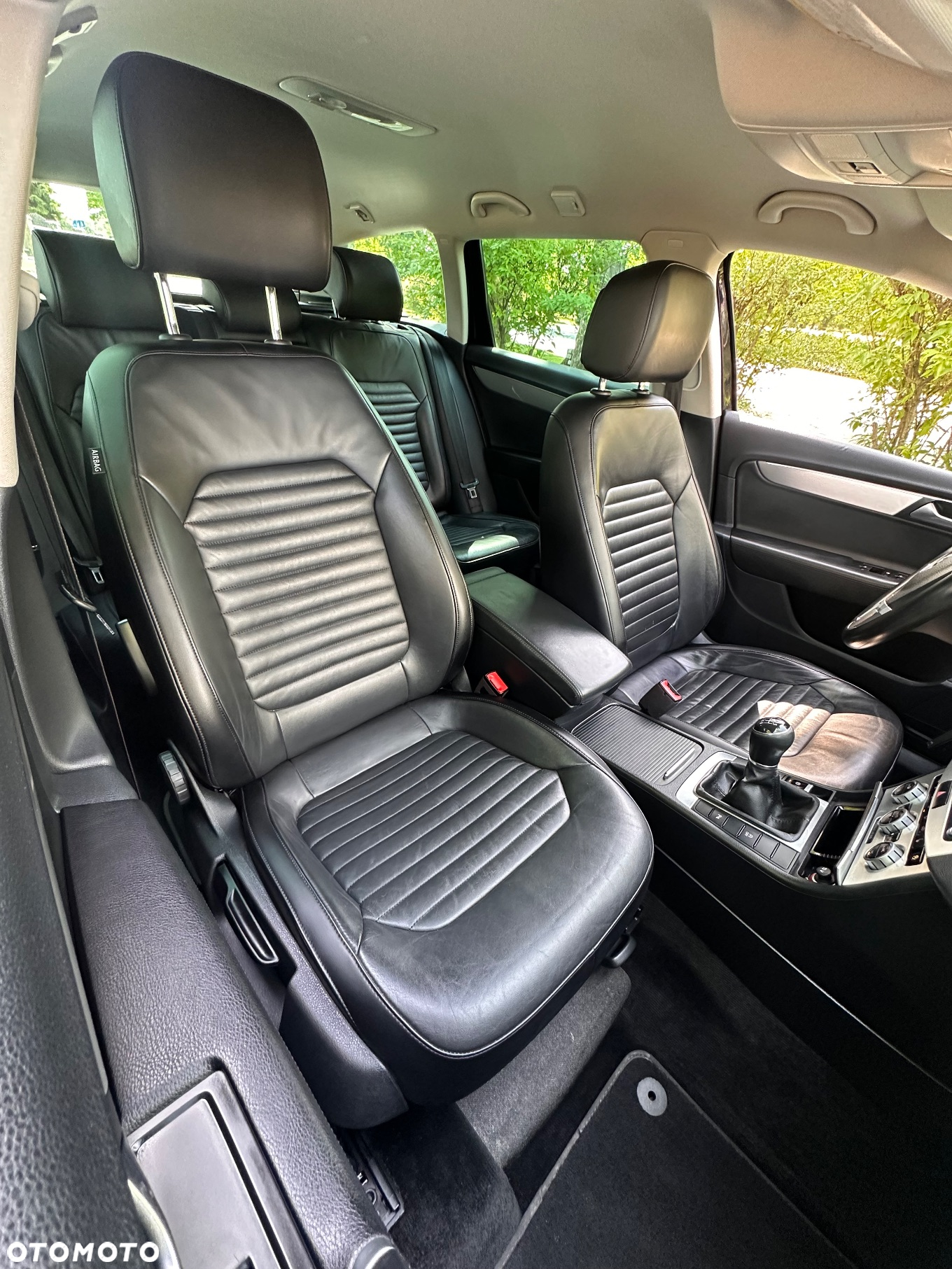 Volkswagen Passat Variant 2.0 TDI BlueMotion Technology R-Line - 5