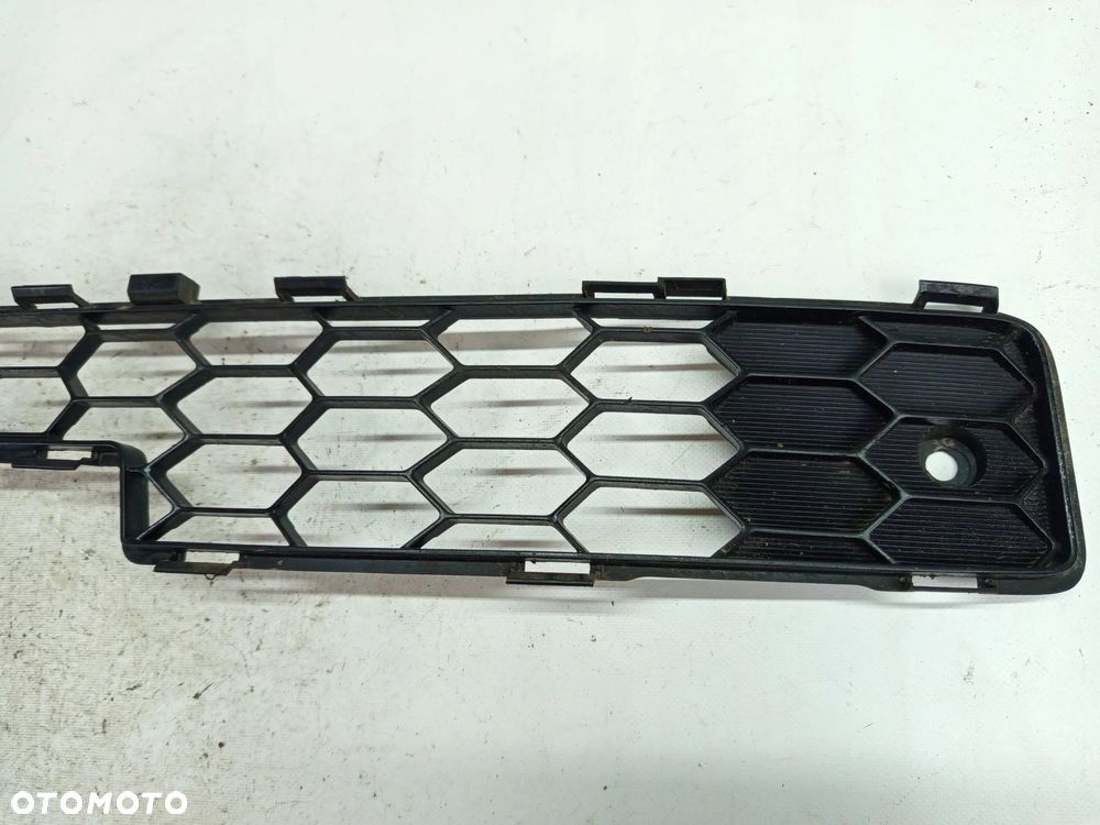 KRATKA ZDERZAKA PRZÓD PRZEDNIEGO TOYOTA HILUX VII 53112-0K040 - 3