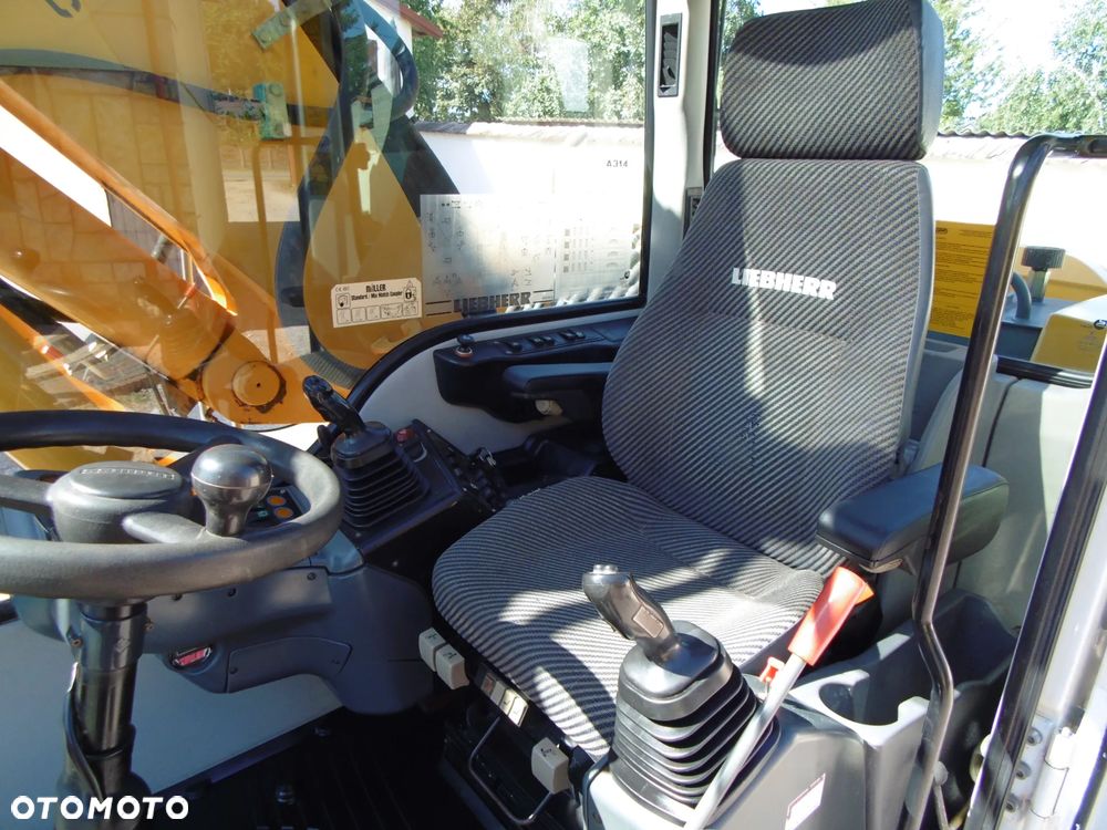 Liebherr A 314 - 25