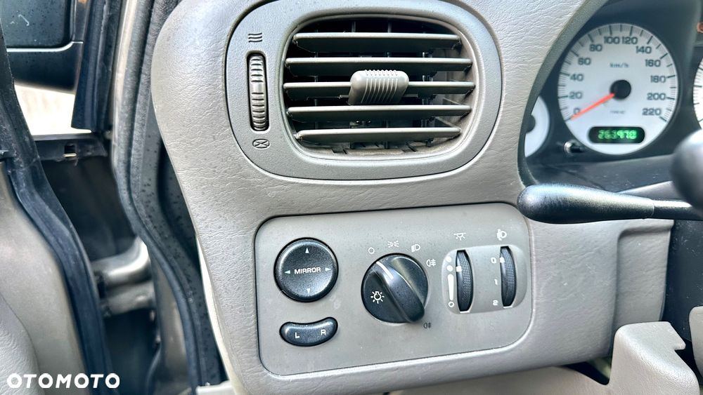 Chrysler Grand Voyager 3.3 LX S&G - 11