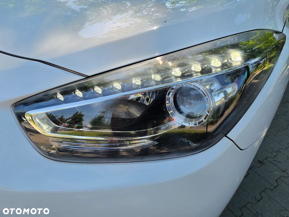 Hyundai i40 Kombi 1.7 CRDi DCT Premium - 32
