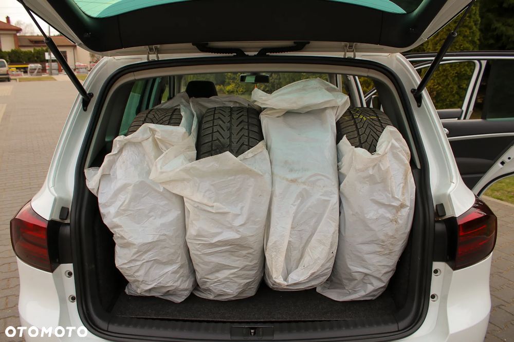 Volkswagen Tiguan - 39