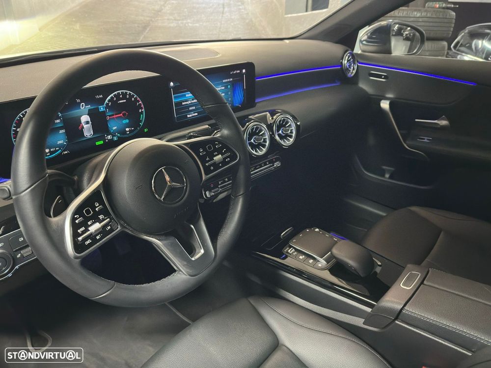 Mercedes-Benz A 250 - 11