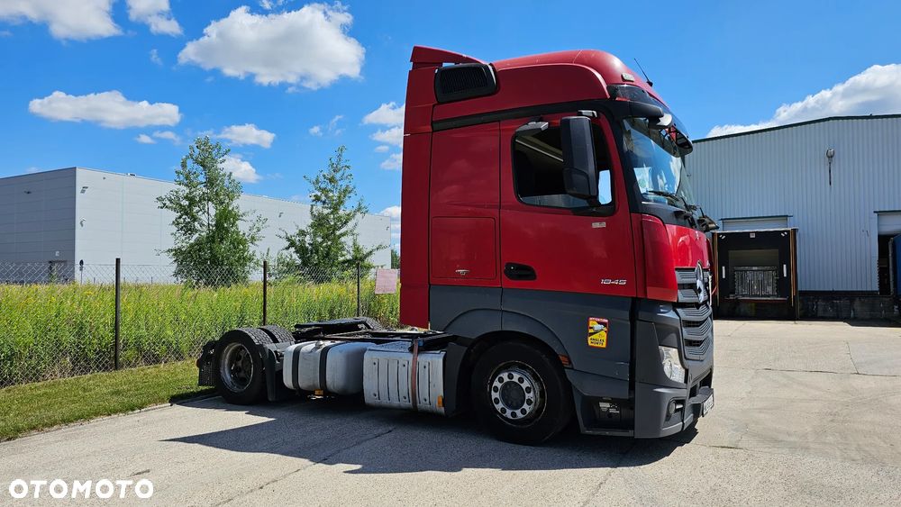 Mercedes-Benz Actros - 16