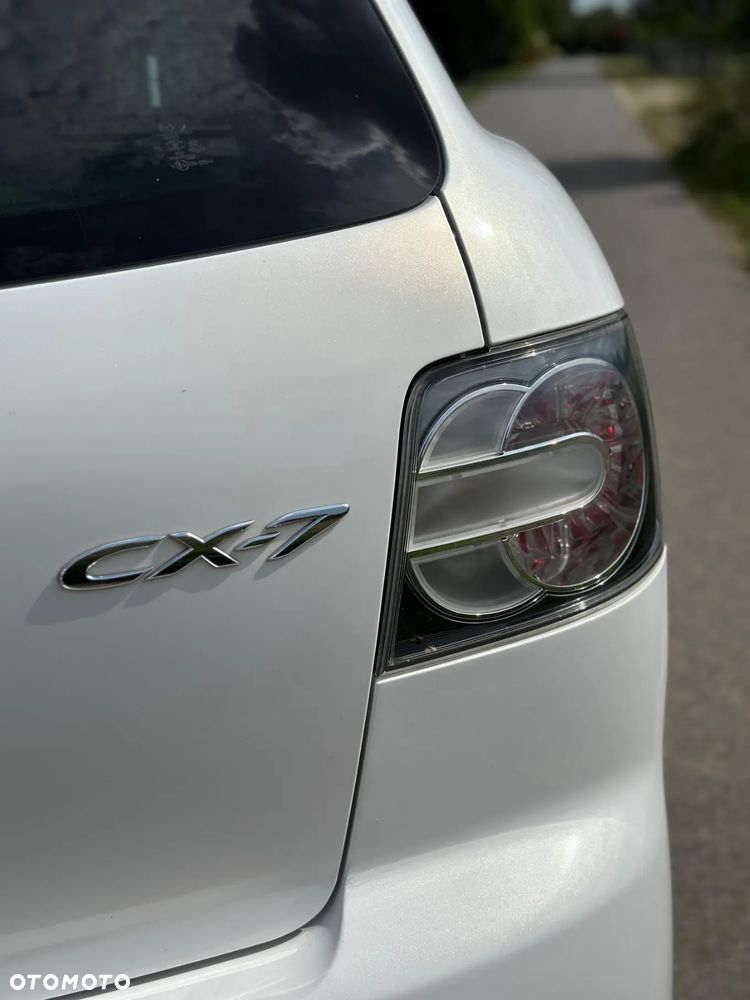 Mazda CX-7 - 12
