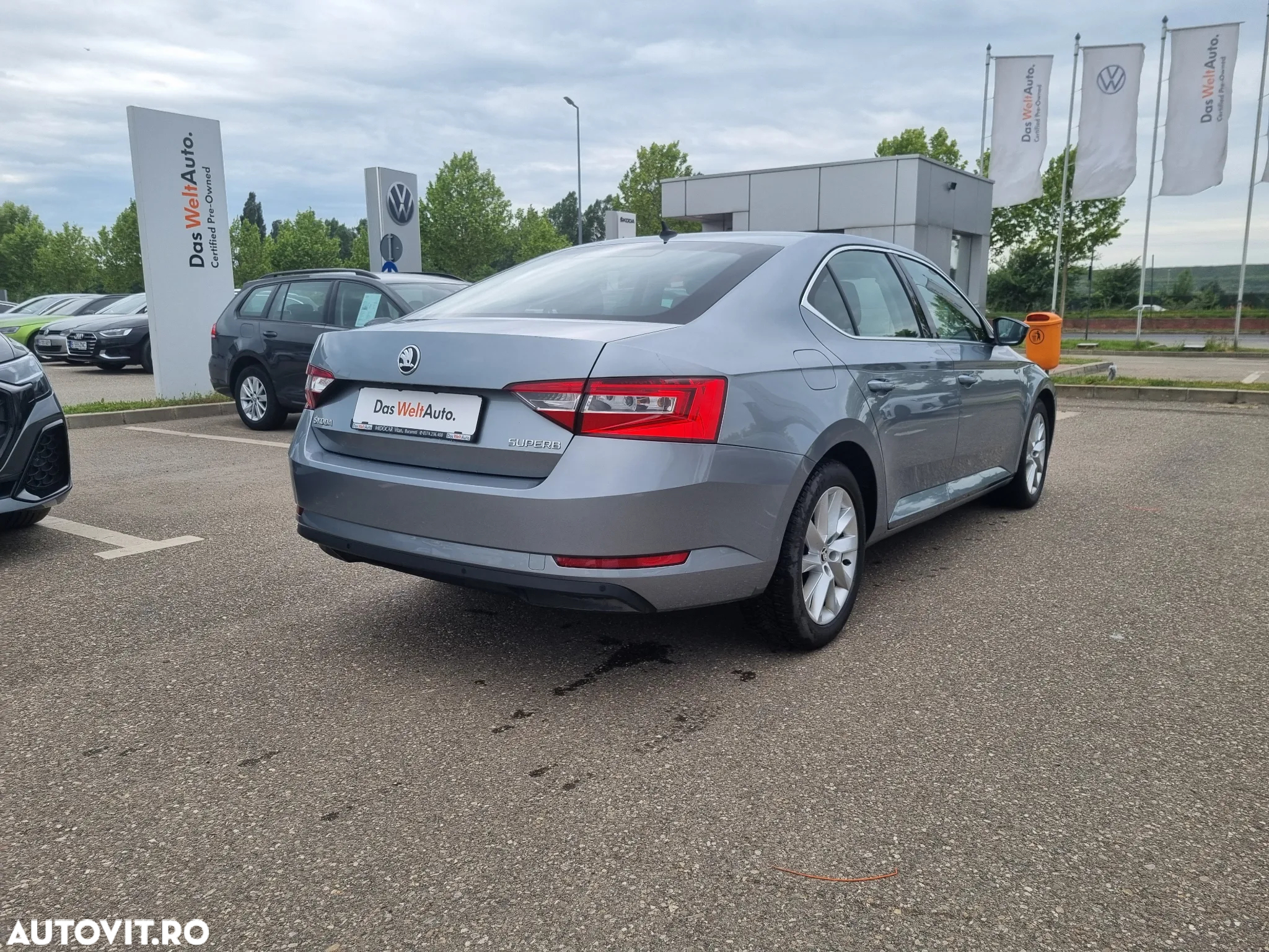 Skoda Superb 2.0 TDI DSG Ambition - 5