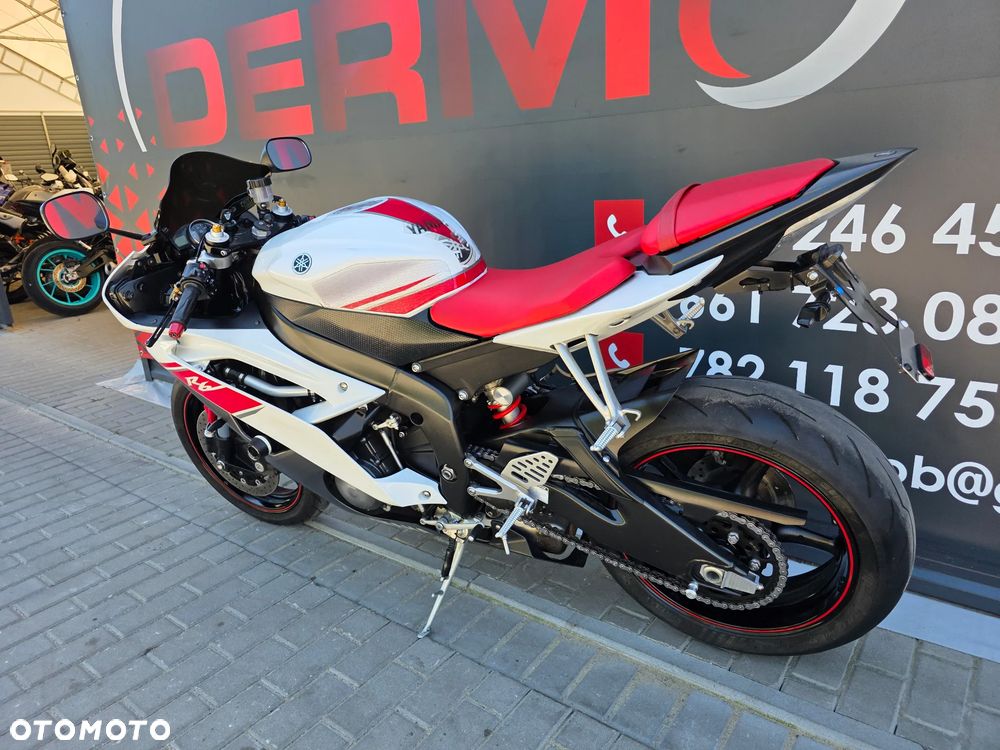 Yamaha R6 - 3