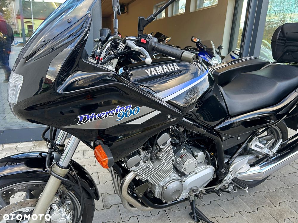 Yamaha XJ - 19