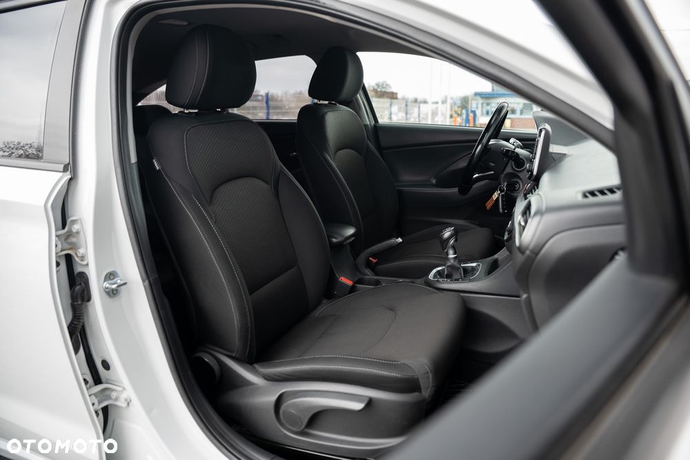 Hyundai i30 1.6 D Style - 26