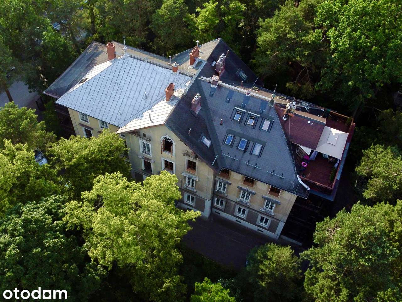 WYJĄTKOWY APARTAMENT W ZABYTKOWEJ WILLI "QUO VADIS" SERCE KONSTANCINA