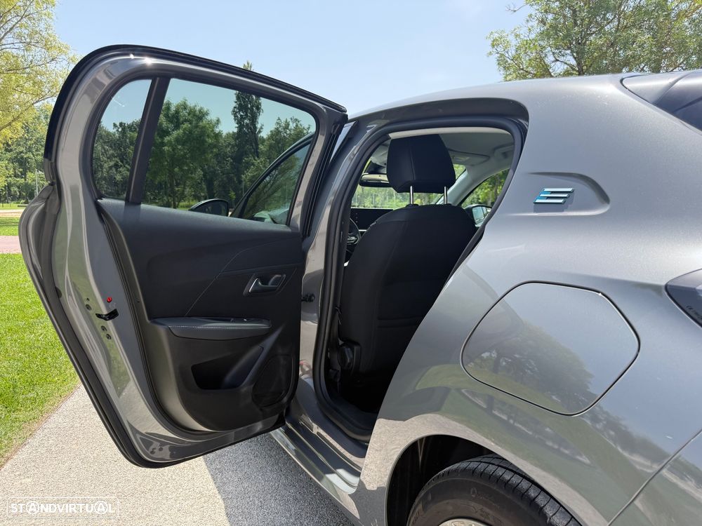 Peugeot e-208 Style - 37