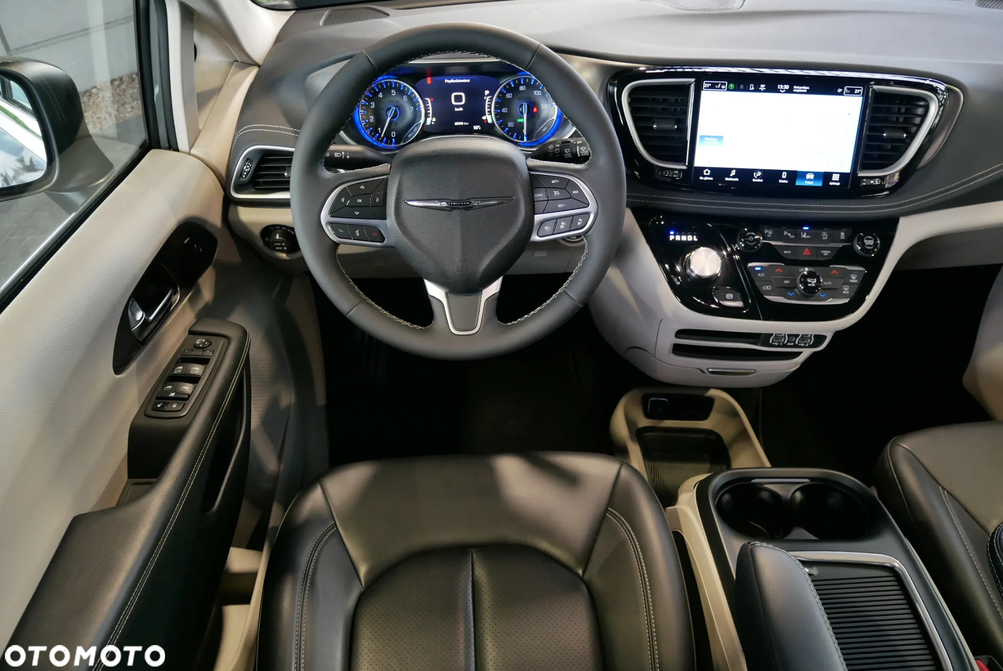 Chrysler Pacifica - 14