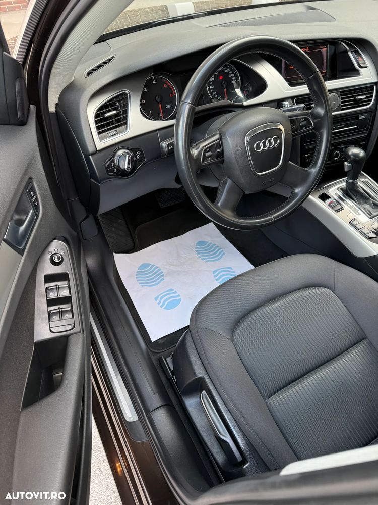 Audi A4 2.0 TDI DPF multitronic Attraction - 10