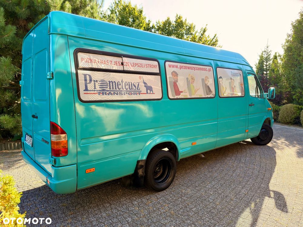 Mercedes-Benz Sprinter - 4