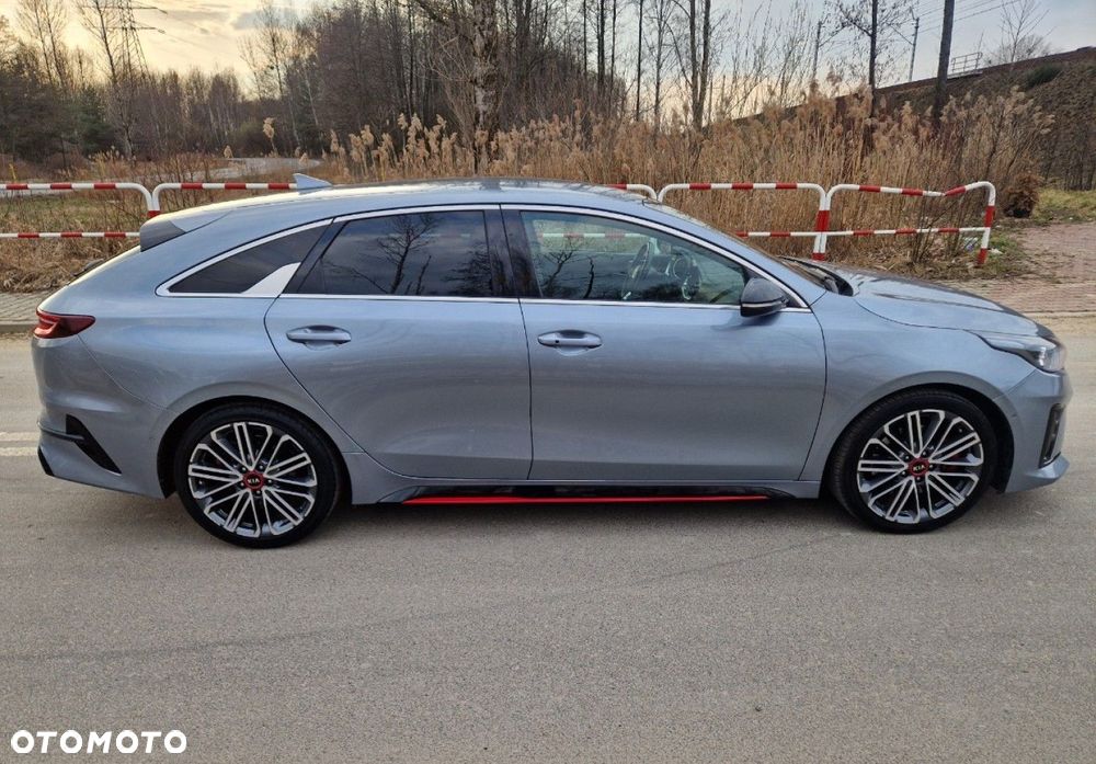 Kia ProCeed 1.6 T-GDI GT - 10