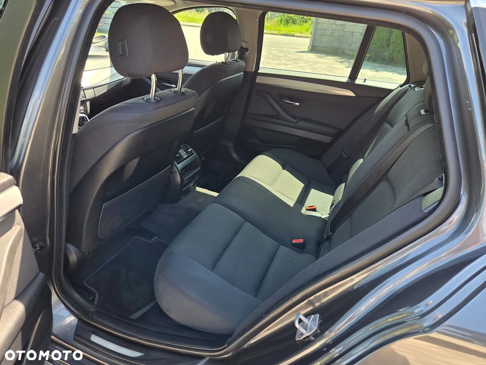 BMW Seria 5 520d xDrive Luxury Line - 35