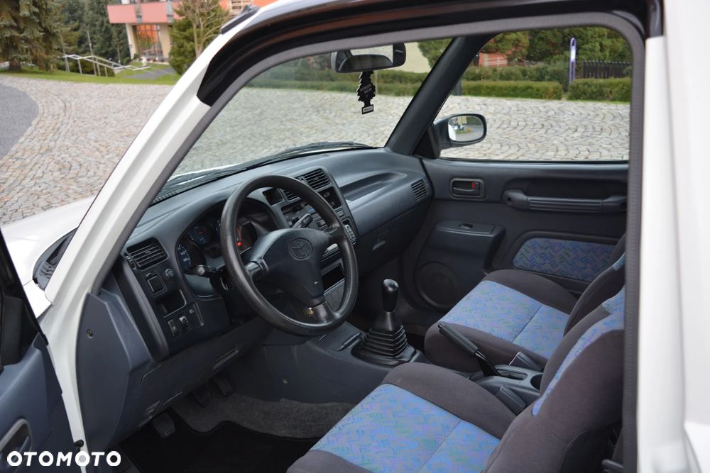 Toyota RAV4 2.0 Special - 14