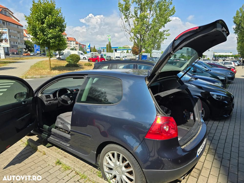 Volkswagen Golf - 3