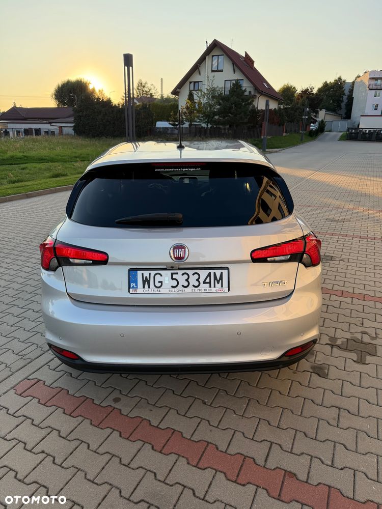 Fiat Tipo 1.4 T-Jet 16v Lounge EU6d - 4
