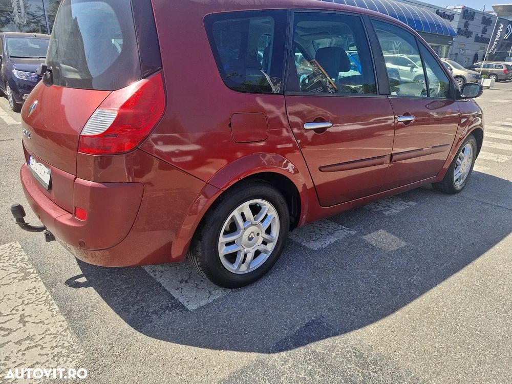 Renault Grand Scenic - 2