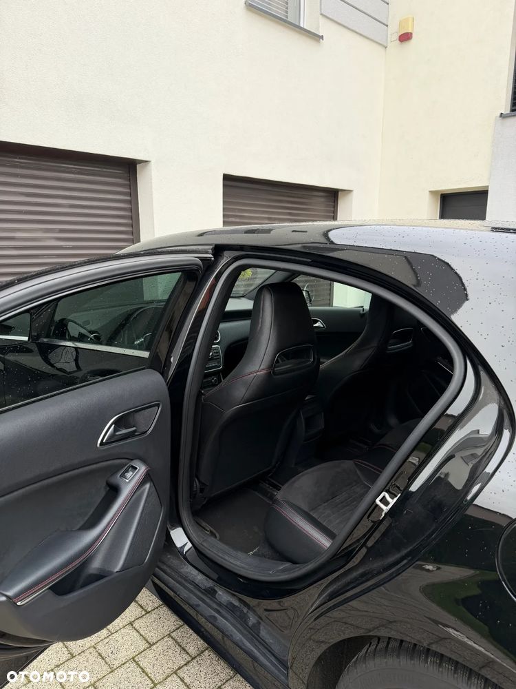 Mercedes-Benz Klasa A 180 7G-DCT - 11