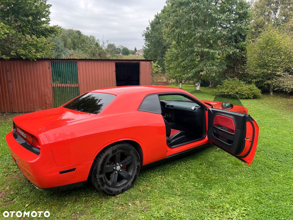 Dodge Challenger - 15