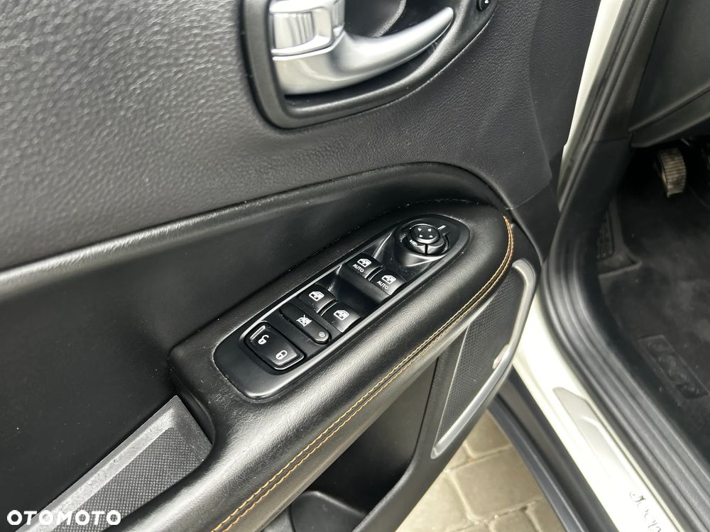 Jeep Compass 1.4 MultiAir Limited - 26