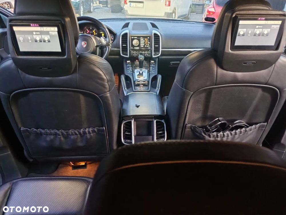 Porsche Cayenne - 18