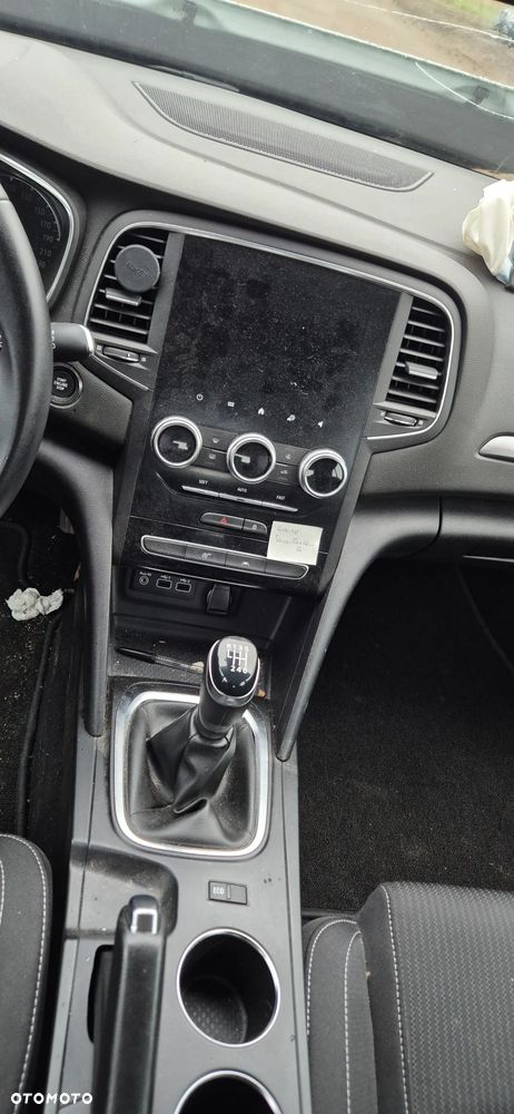 Renault Megane 1.5 Blue dCi Intens - 17