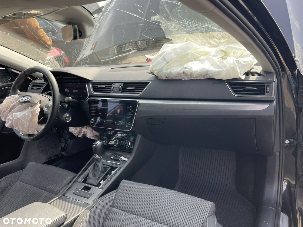 Skoda Superb 2.0 TDI SCR Style DSG - 10