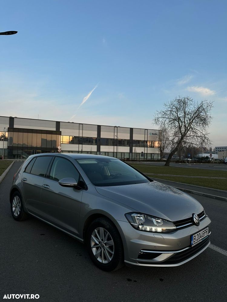 Volkswagen Golf 1.6 TDI Comfortline - 4