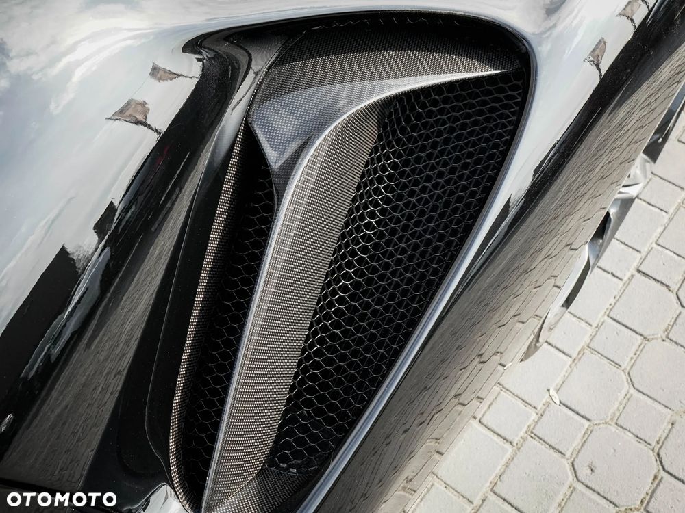 Ferrari SF90 Stradale - 7