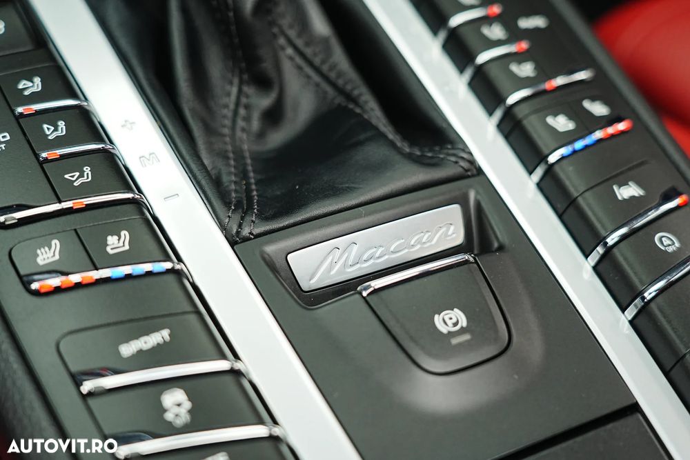 Porsche Macan S - 38
