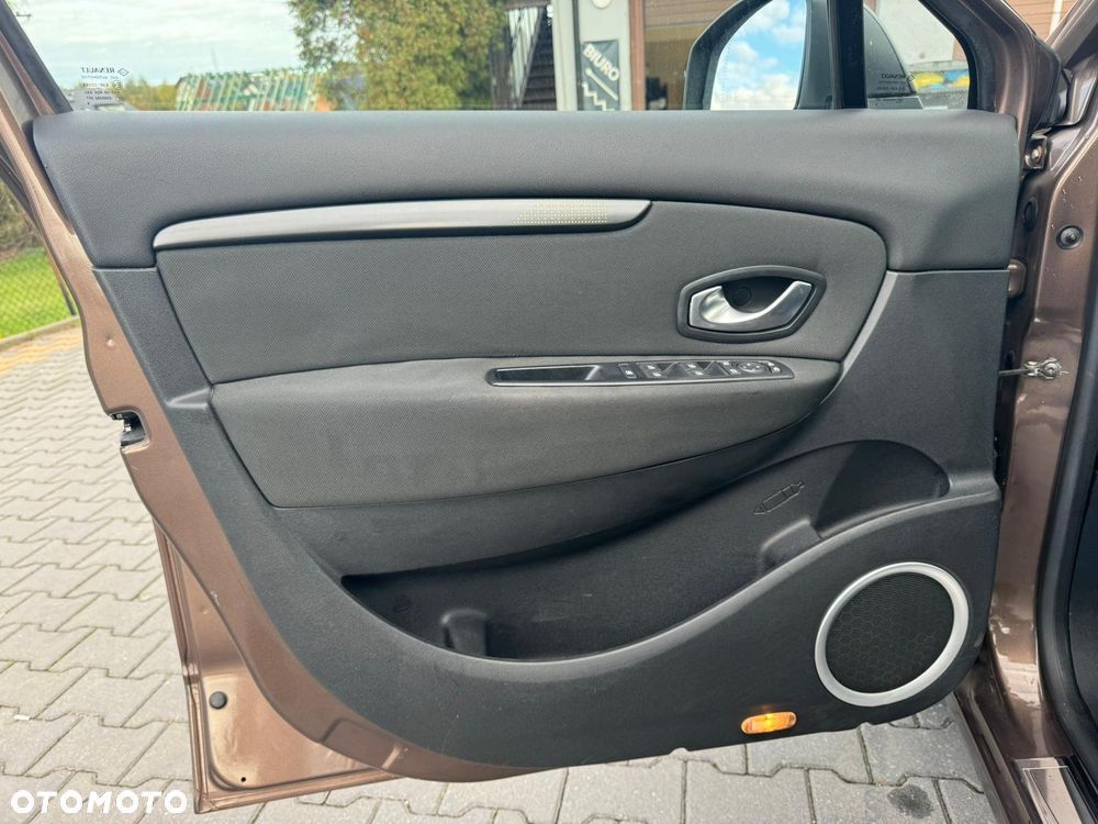 Renault Grand Scenic TCe 130 Dynamique - 9