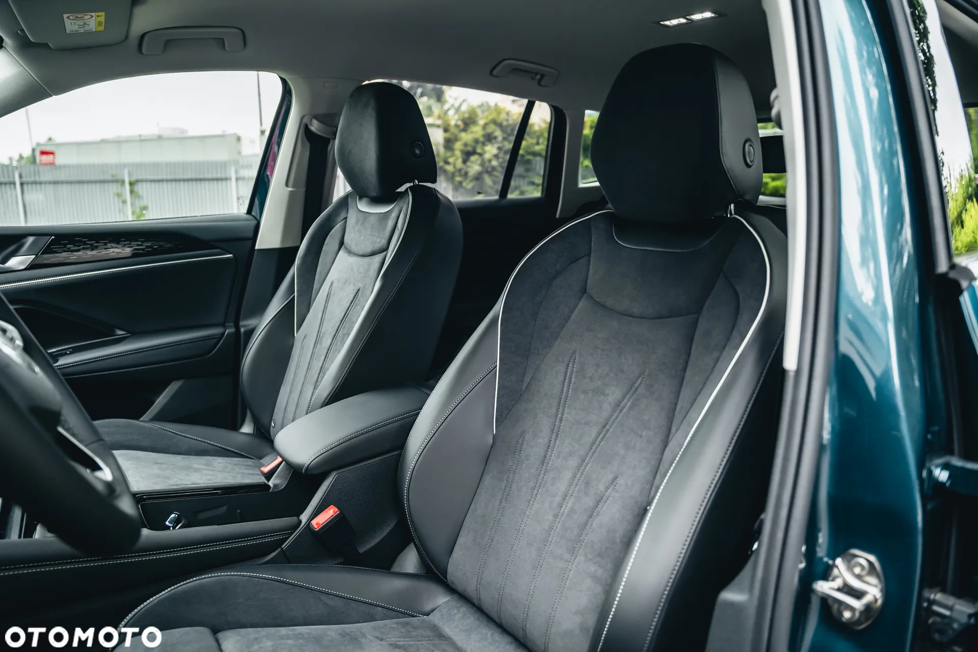 Volkswagen Tiguan 1.5 TSI EVO Elegance DSG - 25