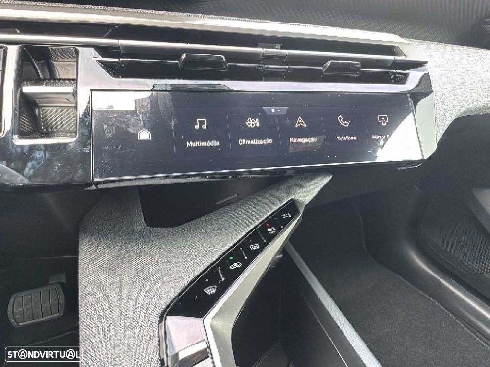 Peugeot 3008 1.6 Plug-in Hybrid Allure e-DCS7 - 17