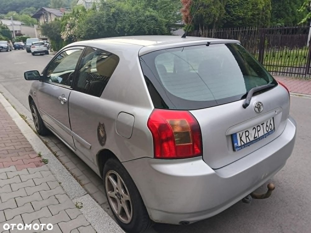 Toyota Corolla - 2