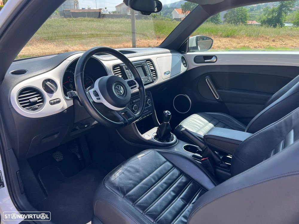 VW New Beetle 1.6 TDI DPF Blue Motion Technologie Design - 13