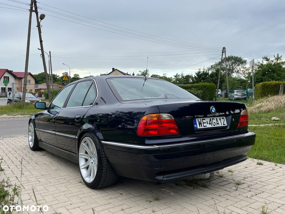 BMW Seria 7 - 7